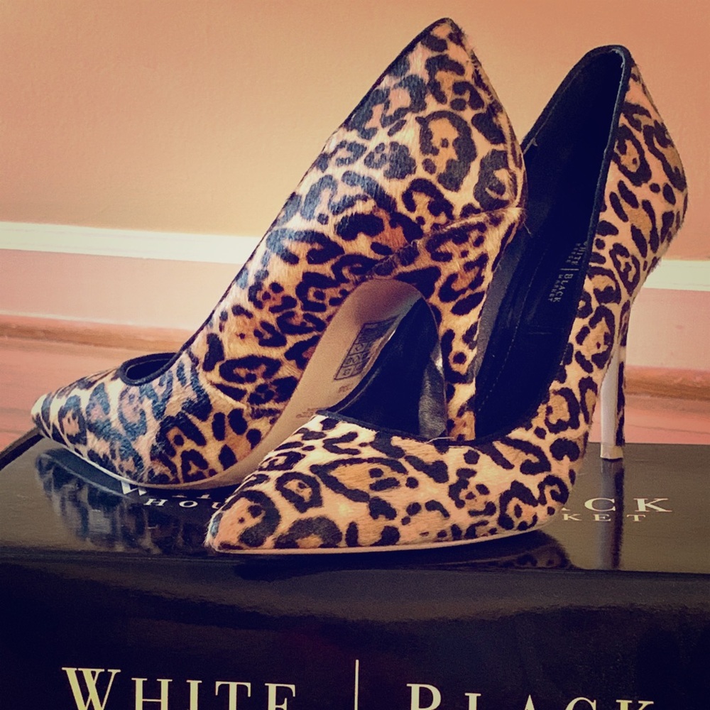 Leopard print calf skin pumps. Like new
